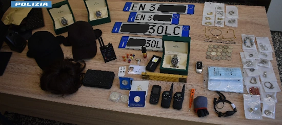 Banda di ladri arrestati a Torino si fingevano tecnici dei termosifoni