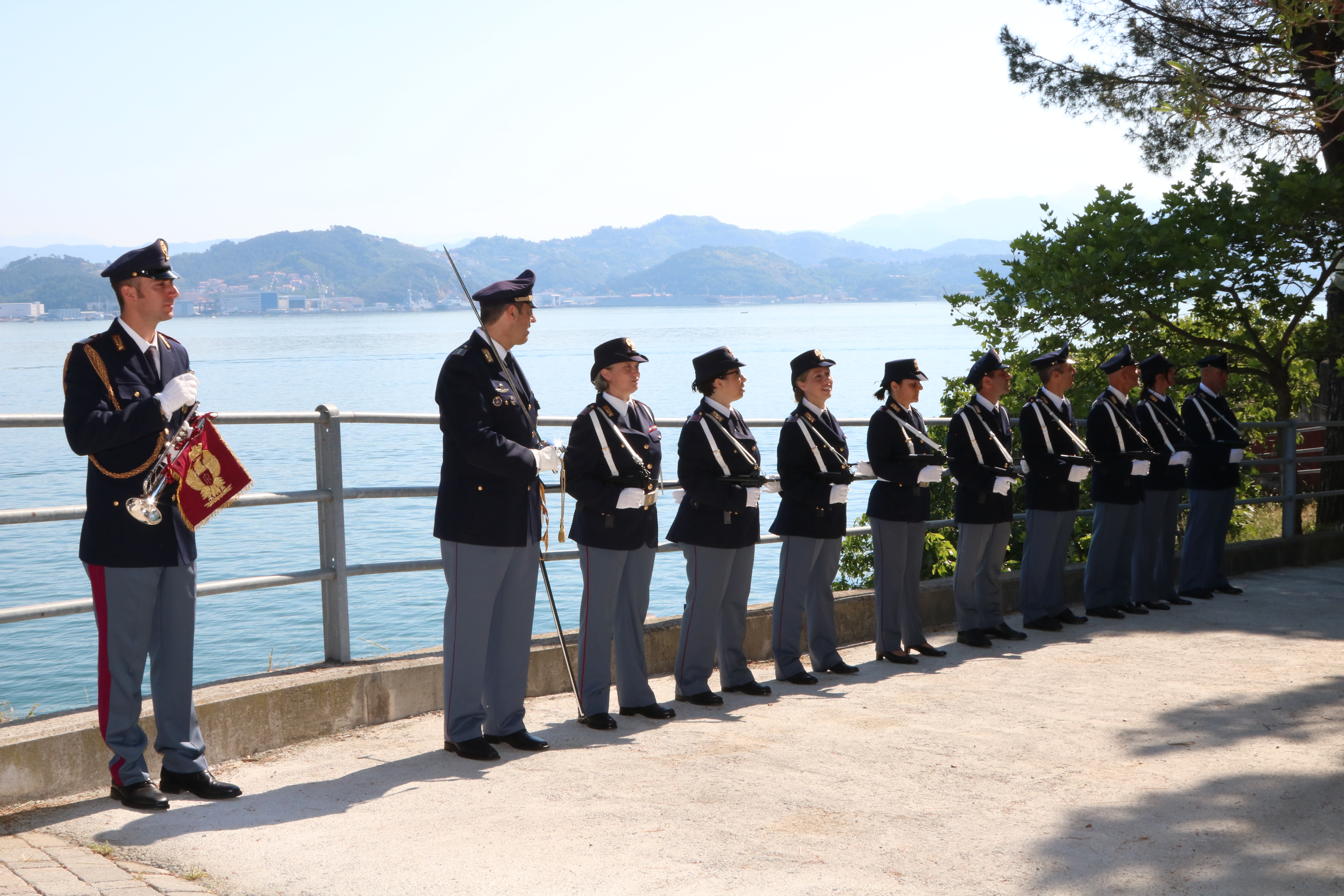 La cerimonia di intitolazione della base navale della Polizia di Stato di punta Pezzino a Porto Venere alla memoria dell'ispettore Rosario Sanarico