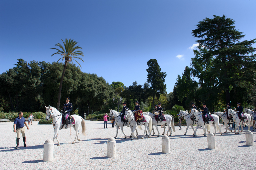 Celebrazioni di San Michele Arcangelo, la Fanfara a cavallo a Villa Borghese