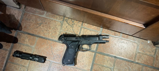 pistola usata per il tentato omicidio a Roma