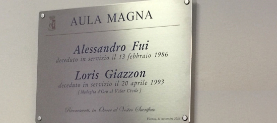 La targa dell'aula magna a Vicenza