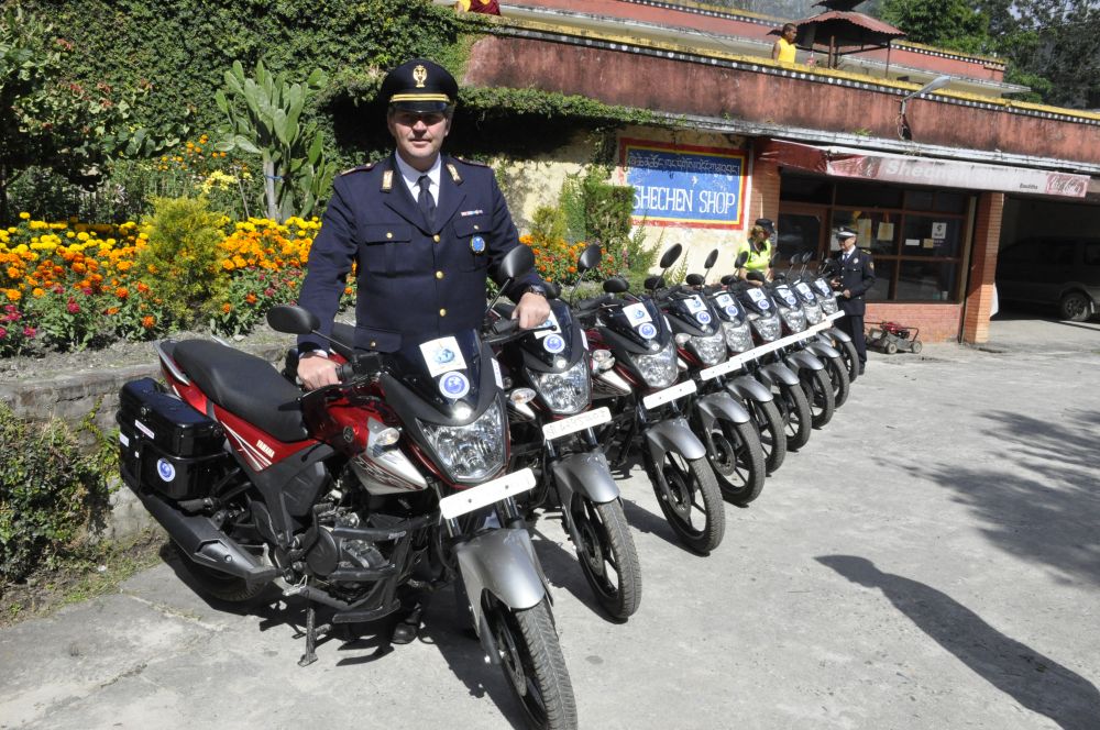 La missione di MotoForPeace in Nepal per donare 10 motociclette