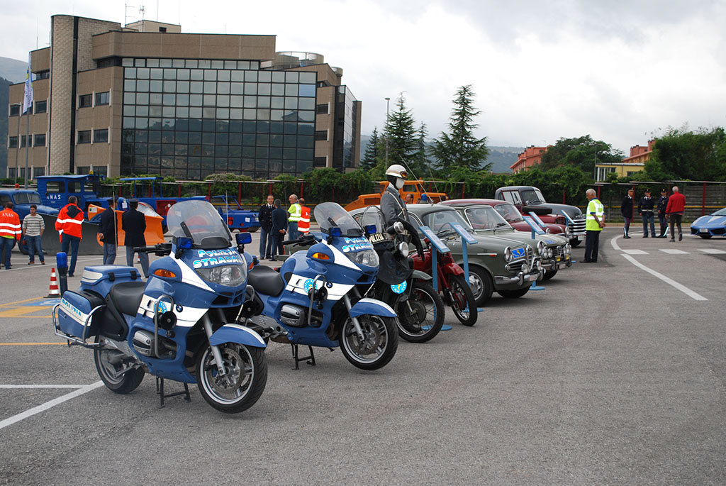La manifestazione sulla sicurezza stradale organizzata a L'Aquila