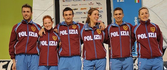 La squadra delle Fiamme oro maschile e femminile di duathlon campioni d'Italia 2012