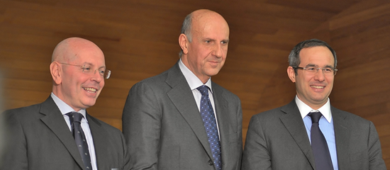 Il capo della Polizia Alessandro Pansa alla Bocconi di Milano insieme al professor Donato Masciandro e Umberto Ambrosoli, figlio di Giorgio Ambrosoli