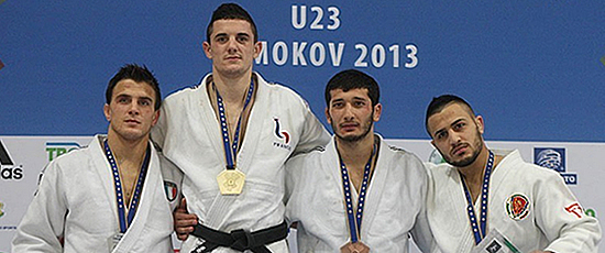 Il judoka delle Fiamme oro Enrico Parlati sul podio dei Campionati europei under 23