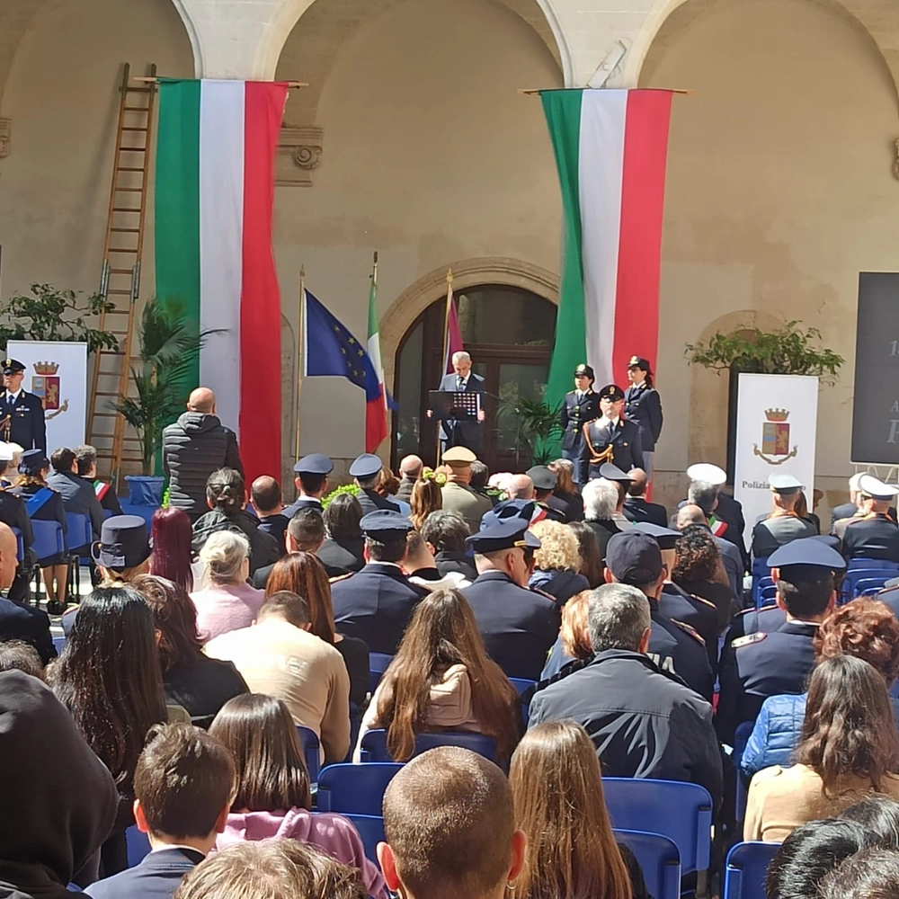 Le celebrazioni nella città di Lecce per il 171° anniversario della Fondazione della Polizia
