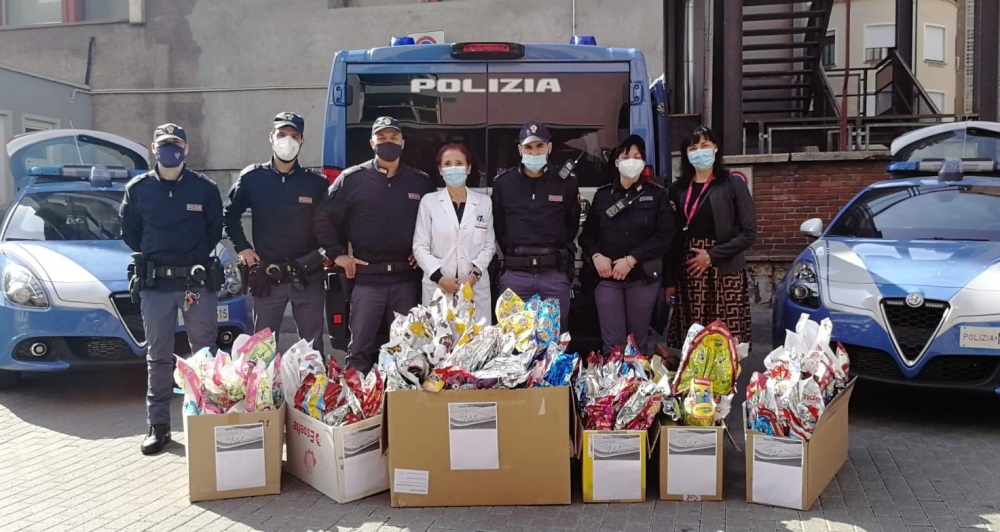 La consegna dei doni di Pasqua a Torino