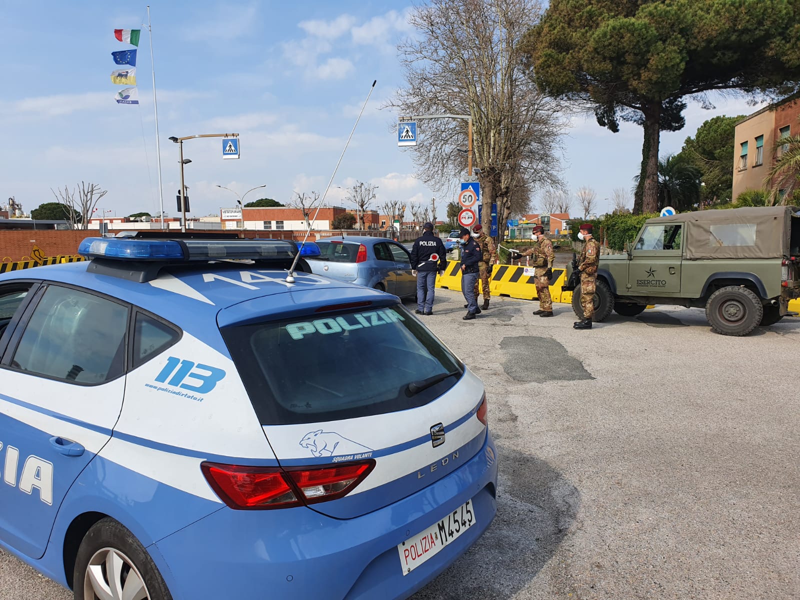 Controlli a Livorno con l'esercito