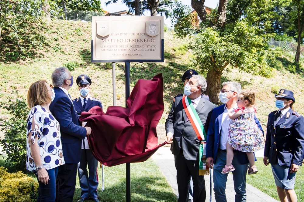Le foto della cerimonia d'intitolazione del parco pubblico a Matteo Demenego