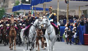 Reparto a cavallo della Polizia di Stato sfila durante la festa della Repubblica 