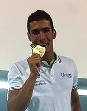 Il nuotatore delle Fiamme oro Francesco Bonanni