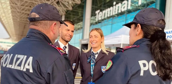 polizia incontra studenti a Fiumicino