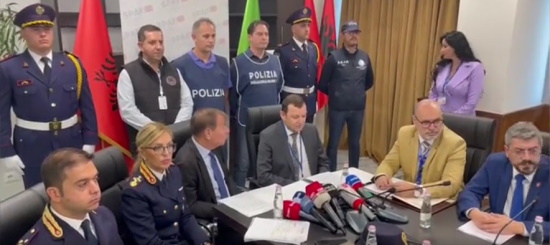 polizia italiana e albanese