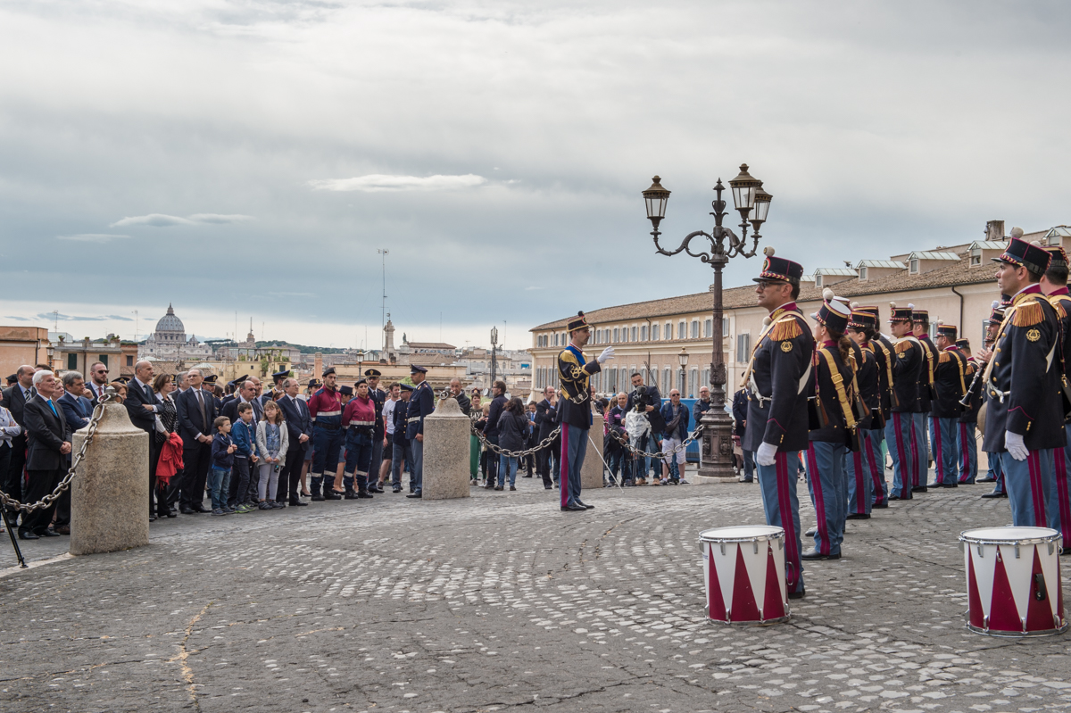 Il concerto della Banda in piazza del Quirinale in occasione del cambio della guardia