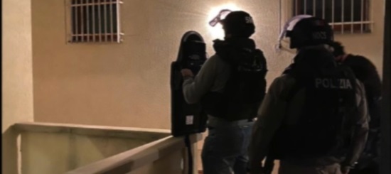 Viareggio: armati e barricati in casa, il blitz dei Nocs