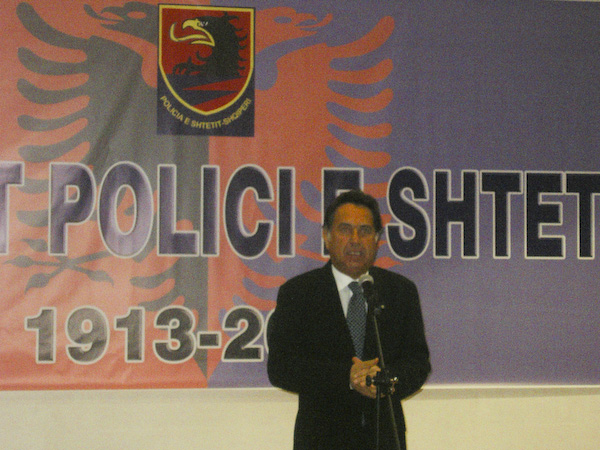 Il capo della Polizia Antonio Manganelli in visita a Tirana