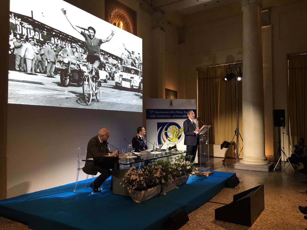 L'intervento del giornalista Marino Bartoletti alla conferenza per i 70 anni della Polizia stradale
