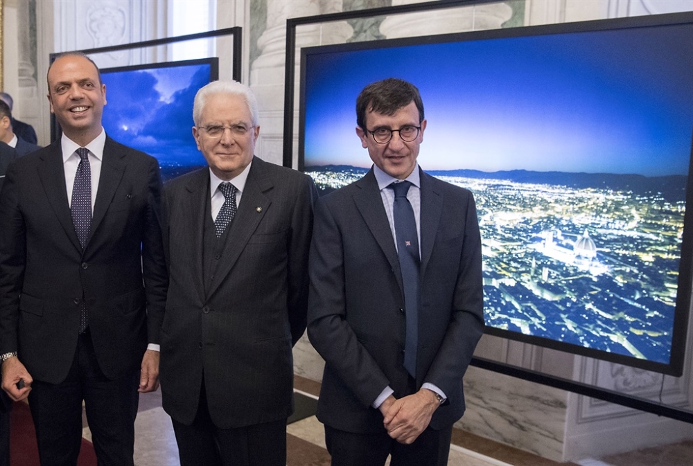 Orizzonti d'Italia: il Presidente della Repubblica Sergio Mattarella con il ministro dell'Interno Angelino Alfano e il fotografo Massimo Sestini