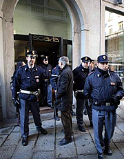 La gioielleria di Milano subito dopo la rapina