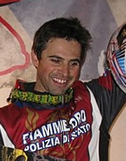 Stefano Dami, delle Fiamme oro, sul podio della Winter wheels