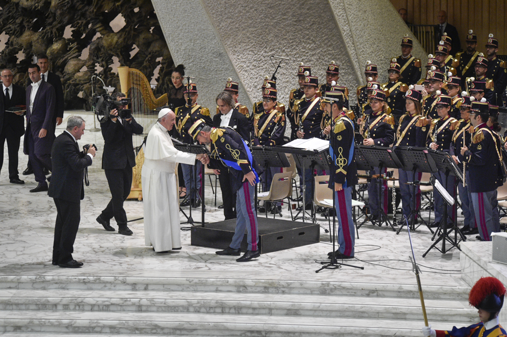 I soci Anps ricevuti da Papa Francesco nella sala Nervi del Vaticano