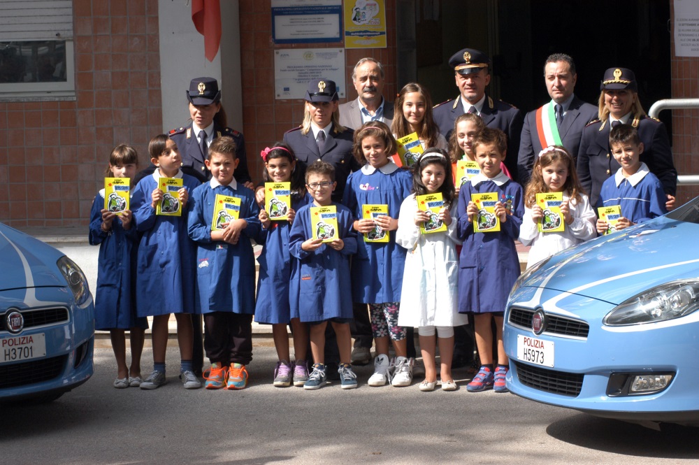 La presentazione del diario scolastico 2014 - 2015 Civis a Benevento