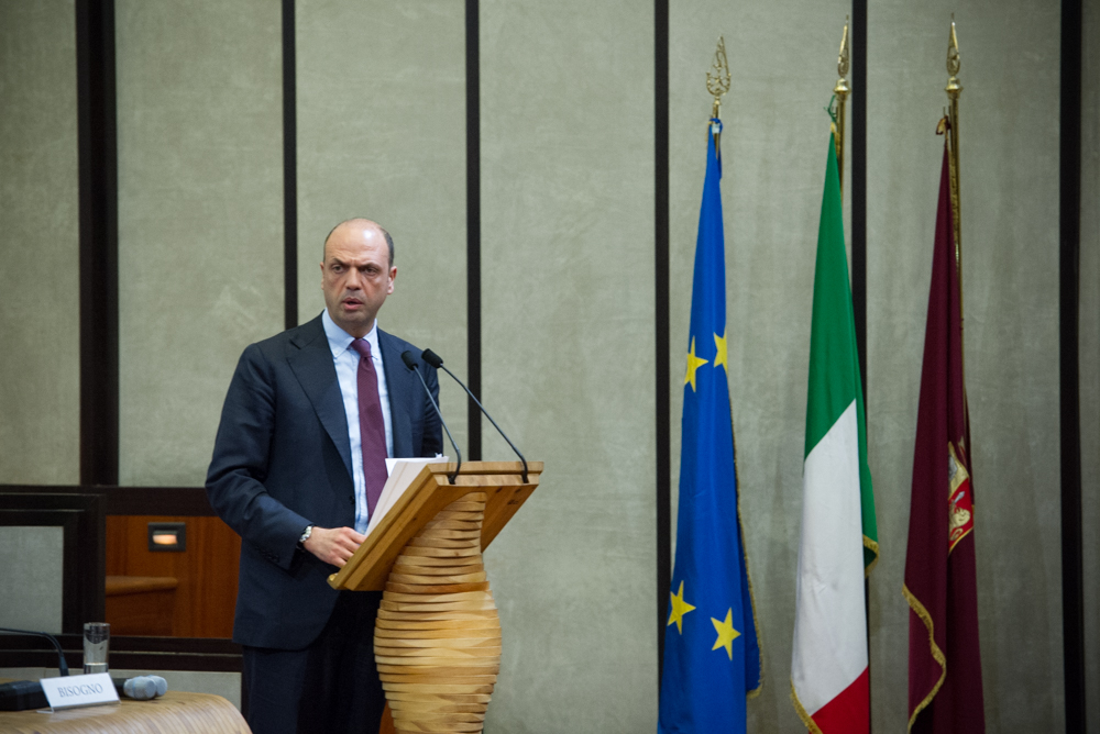 Il ministro dell'Interno Angelino Alfano durante il suo intervento