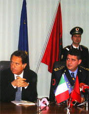 Il capo della Polizia Antonio Manganelli in visita a Tirana
