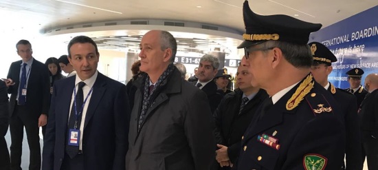 il capo della Polizia Franco Gabrielli in visita all'Aeroporto di Fiumicino