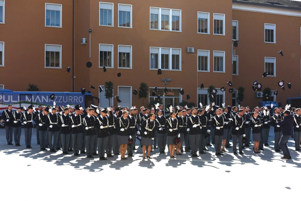 La cerimonia di giuramento del 215° corso Allievi agenti: Brescia