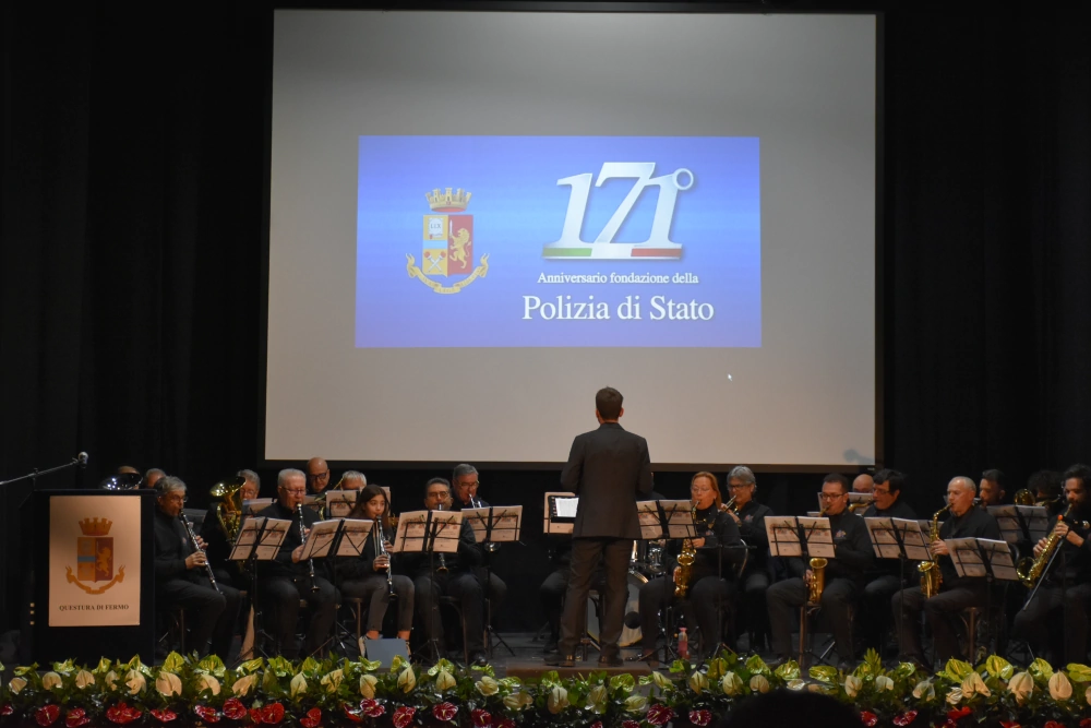Le celebrazioni nella città di Fermo per il 171° anniversario della Fondazione della Polizia