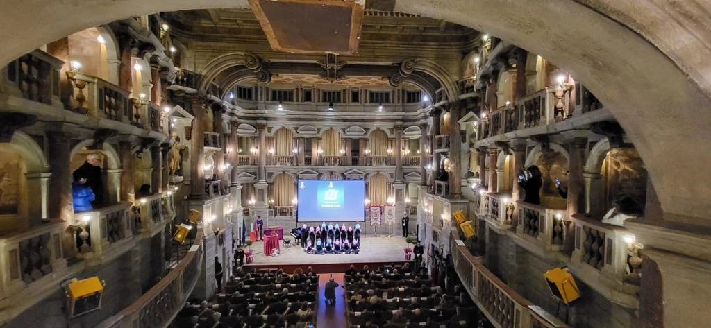 Le celebrazioni nella città di Mantova per il 171° anniversario della Fondazione della Polizia