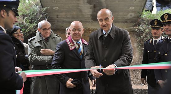 Il capo della Polizia Alessandro Pansa inaugura la sede dell'Anps di Milano