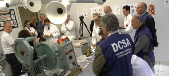 una immagine del laboratorio per la produzione di droghe sintetiche
