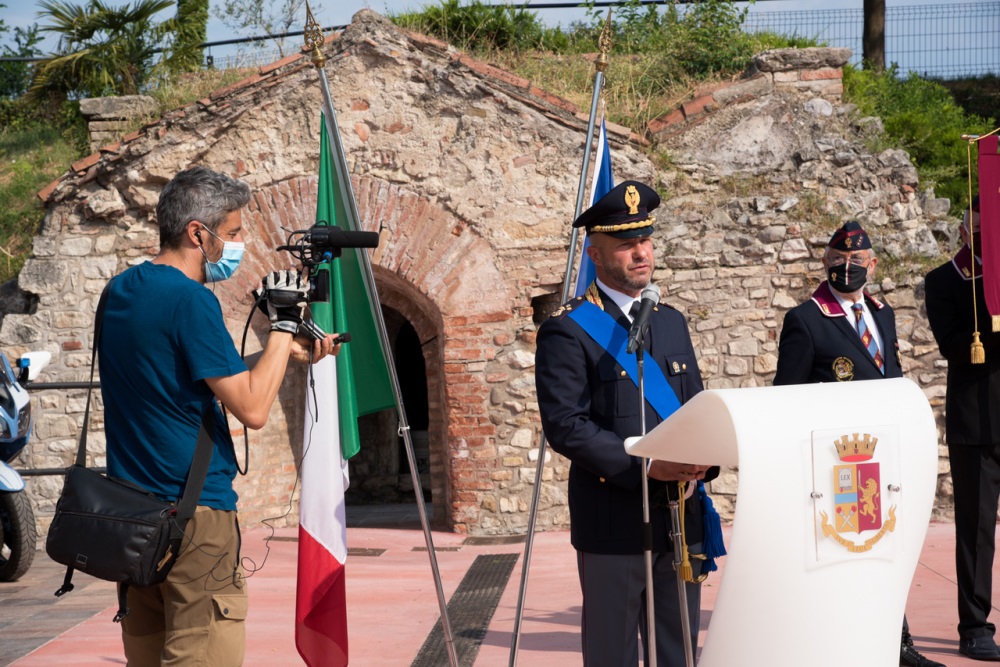 Il giuramento degli allievi agenti del 212° corso a Peschiera del Garda (Verona)
