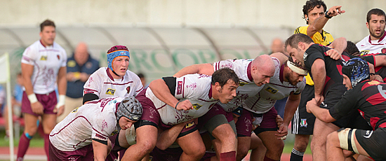 Le Fiamme oro rugby durante un azione di gioco