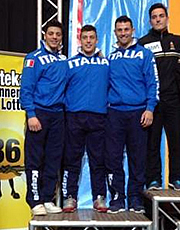 Alfredo Tocco sul podio degli Open di Olanda con la squadra di kata