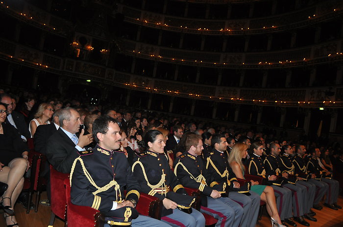 Il concerto al teatro San Carlo di Napoli