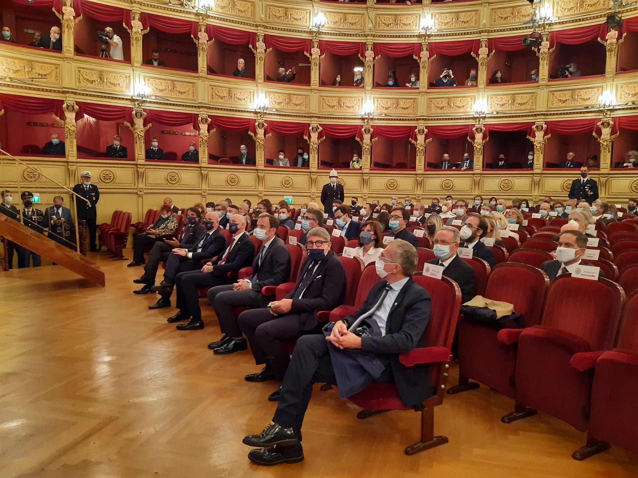 La cerimonia a Trieste in ricordo di Matteo e Pierluigi