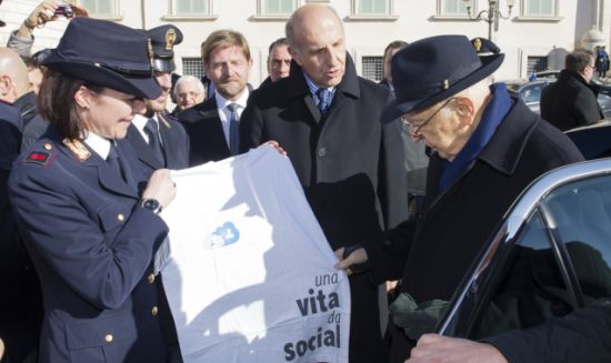 Il capo dello Stato Giorgio Napolitano saluta l'iniziativa della Polizia di Stato 