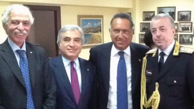 il capo della polizia Antonio Manganelli in Albania con il vice capo Francesco Cirillo e il direttore Rodolfo Ronconi