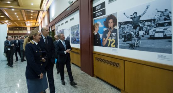 il capo della polizia alla mostra della stradale