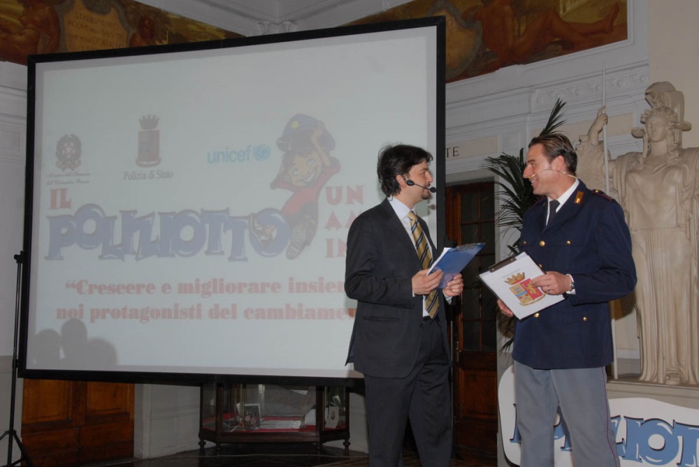 Un momento della cerimonia condotta da Luca Russo, giornalista sportivo dell'emittente locale "Primo Canale Sport" e da un operatore della questura di Genova