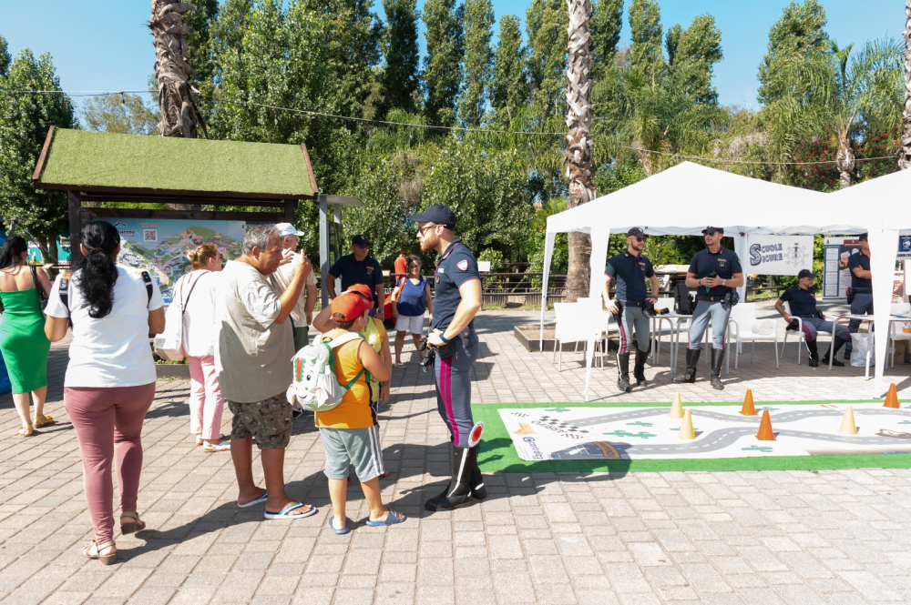 La Polizia di Stato al parco divertimento di Zoomarine per diffondere la cultura della legalità
