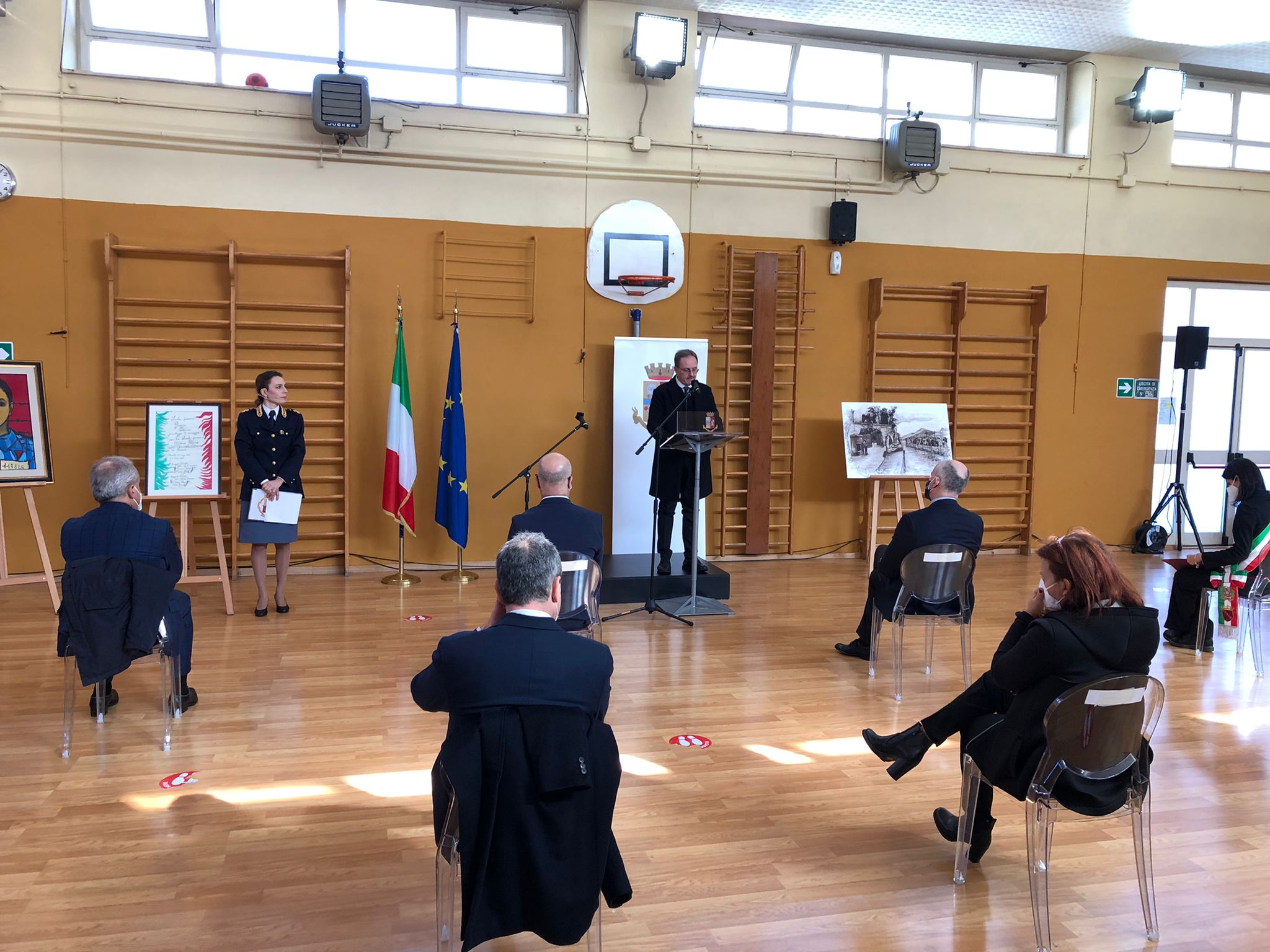 Roma: la commemorazione alla scuola primaria 