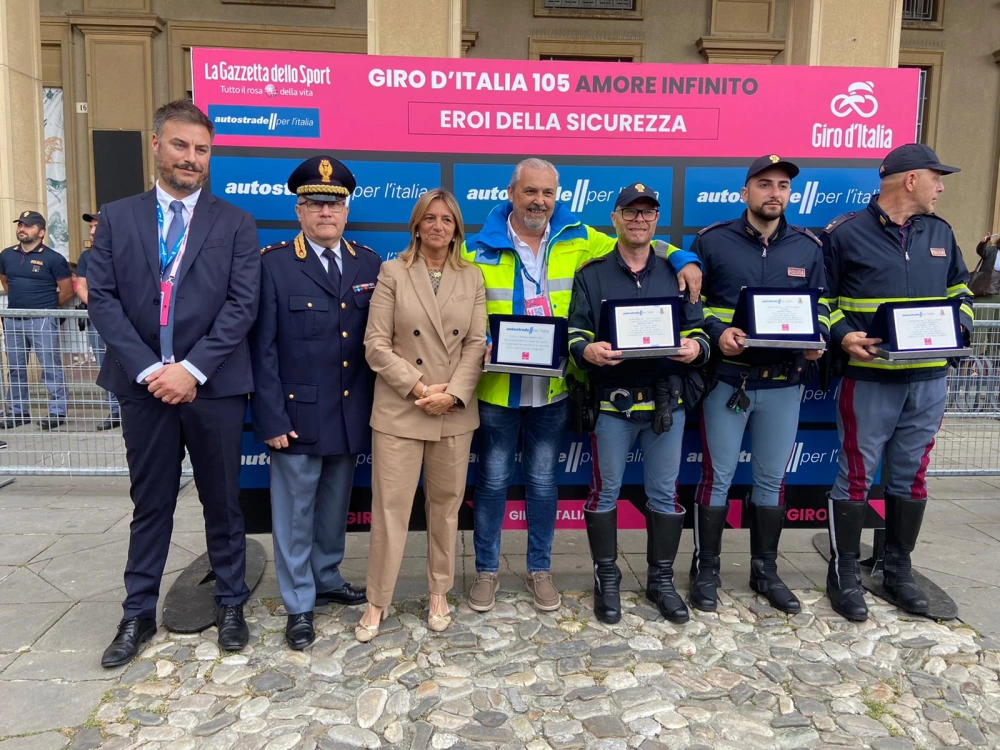 105° giro d'Italia: gli eventi di bici scuola ed eroi della sicurezza