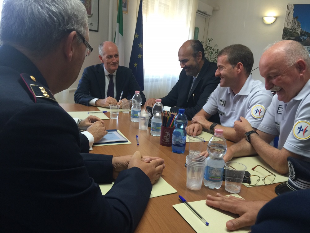 Il capo della Polizia Franco Gabrielli incontra gli uomini della polizia francese