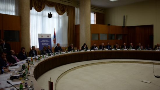 capo della polizia in conferenza a belgrado