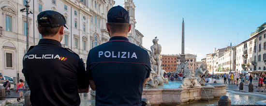 Poliziotti italiani e spagnoli per le strade di Roma